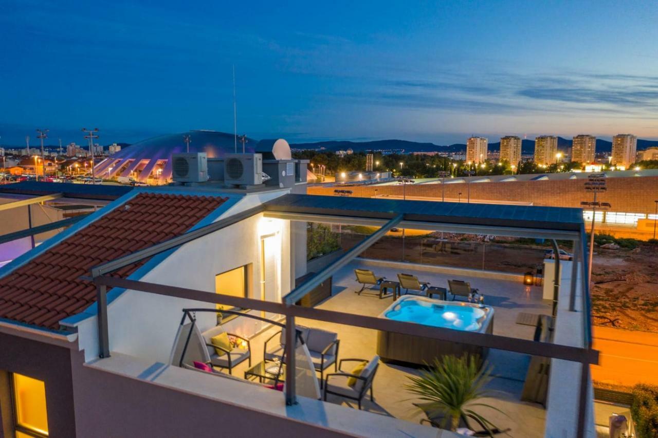 Luxury Majpruz Suites 扎达尔 外观 照片